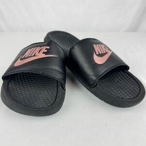 Nike Benassi JDI Women’s Slides in Black and Rose Gold